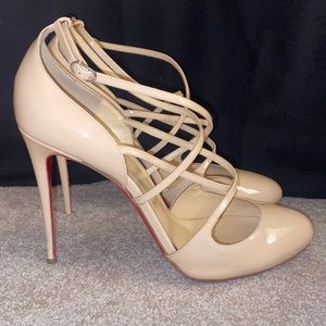 Christian Louboutin Soustelissimo Patent Leather Pump. Size 41